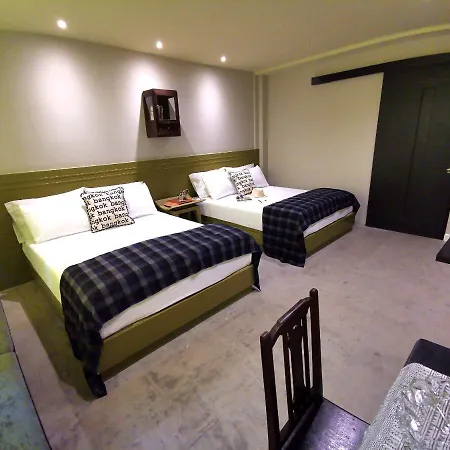 Chomm House