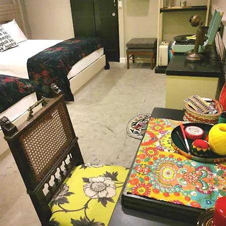 Chomm House Bed & Breakfast
