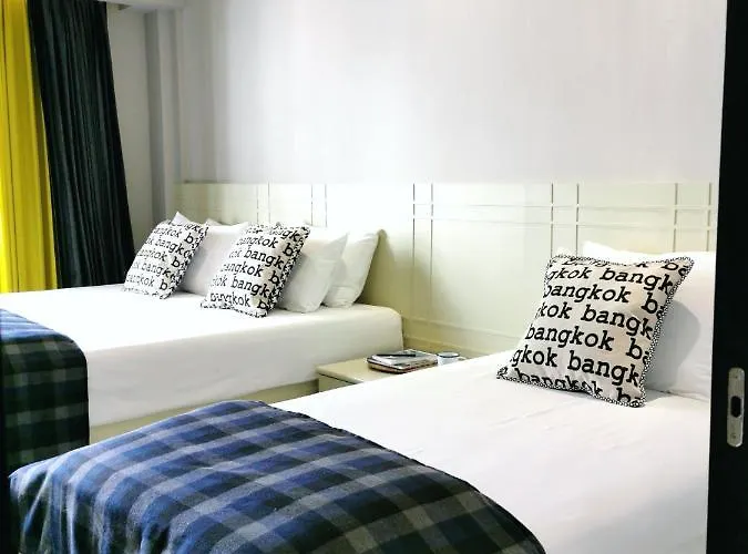 Chomm House 3*