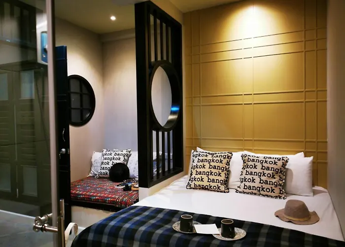Chomm House 3* 曼谷